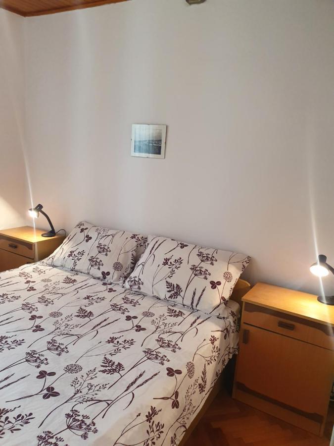 Apartment And Room Marija 크르크 외부 사진