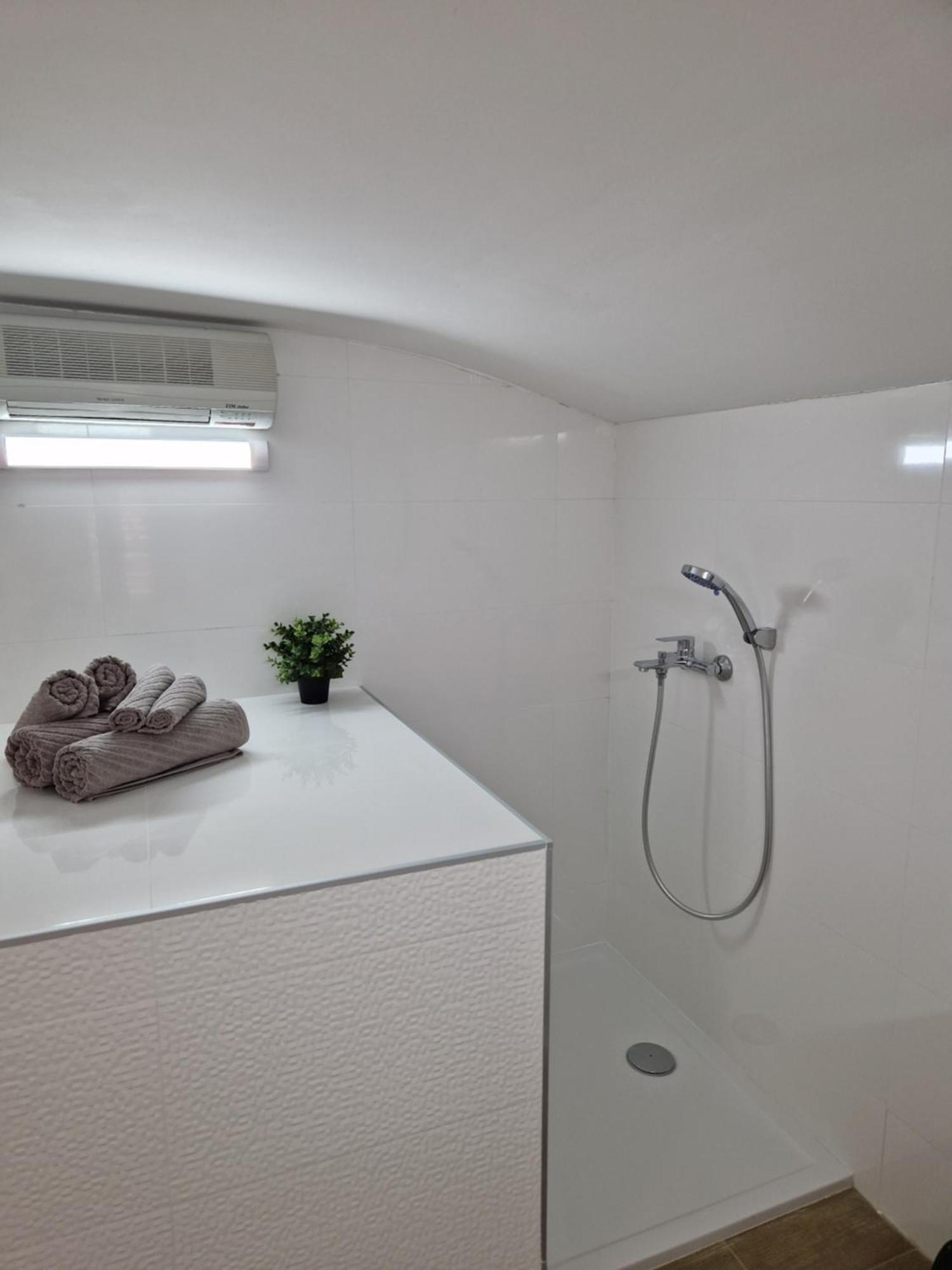Apartment And Room Marija 크르크 외부 사진